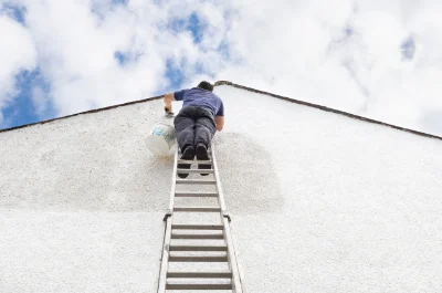 Peinture extérieure à Yèbles — façades et ravalement